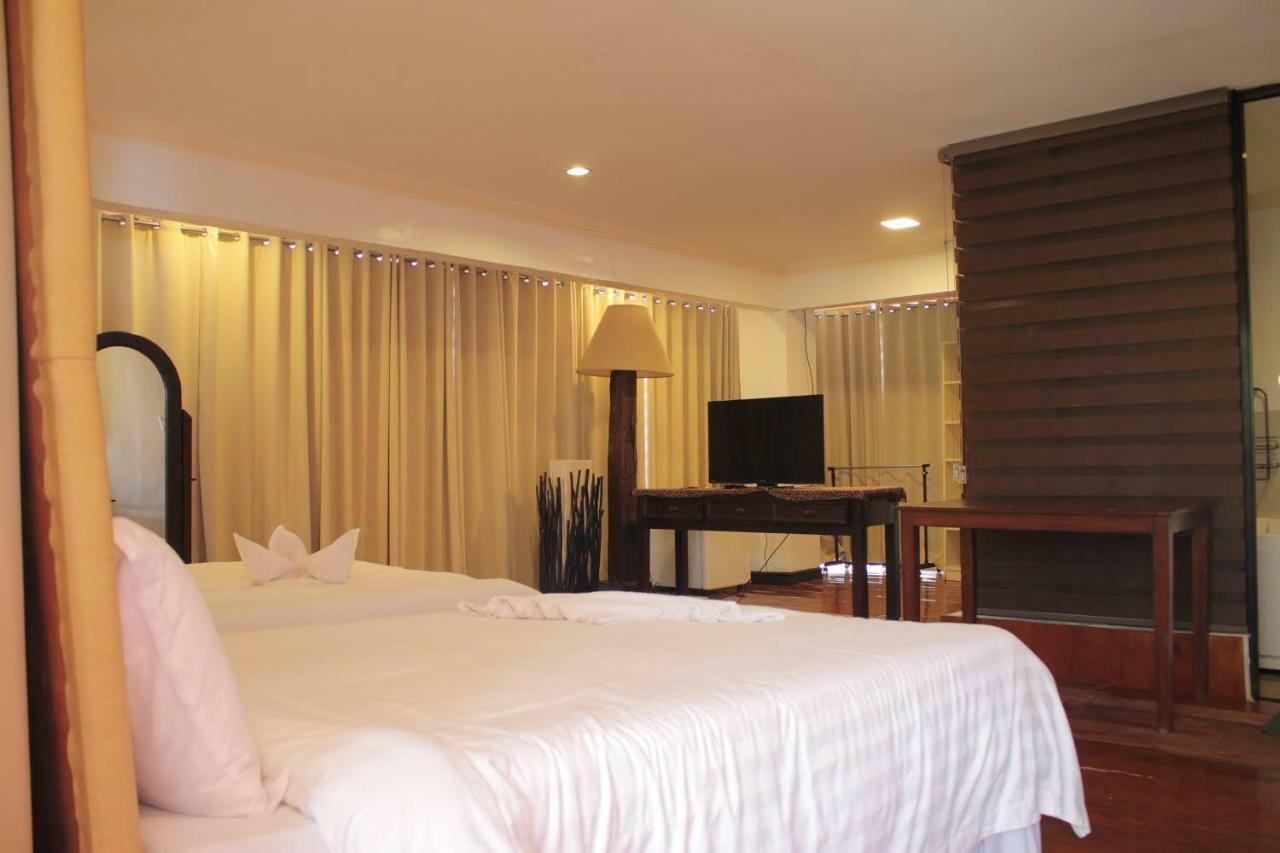 Sipalay Jamont Hotel Exterior photo